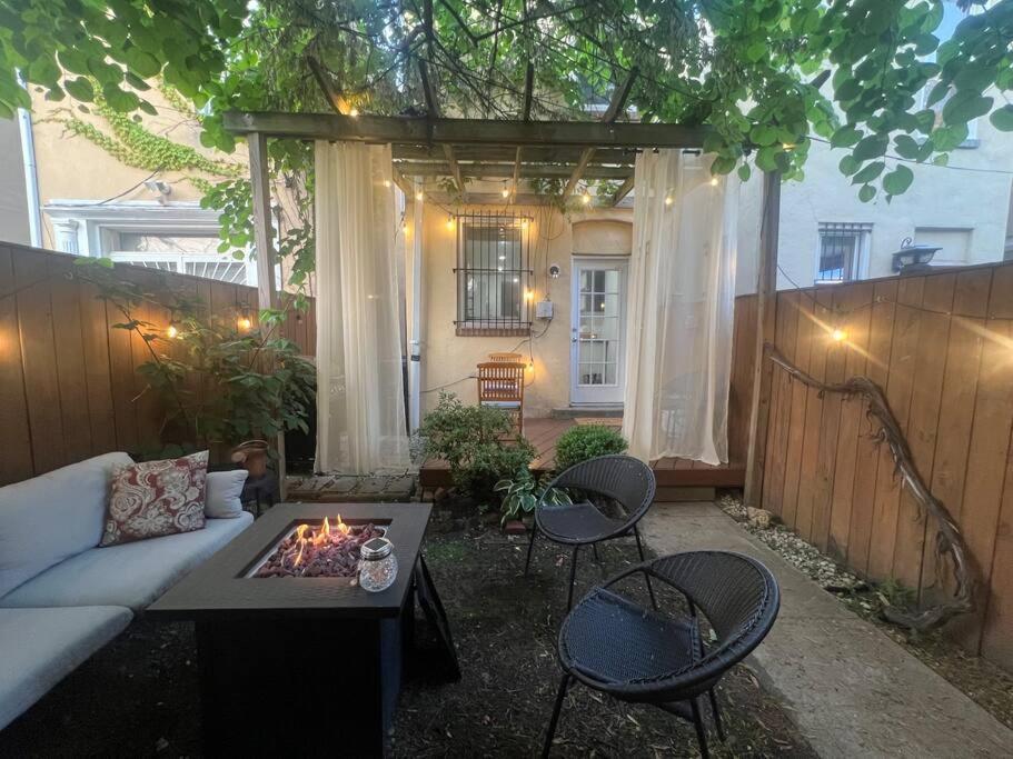 3-Bedroom House With Cute Patio Explore Dc On Foot Washington Kültér fotó