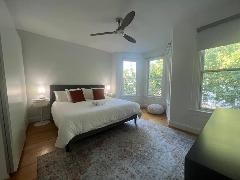 3-Bedroom House With Cute Patio Explore Dc On Foot Washington Kültér fotó